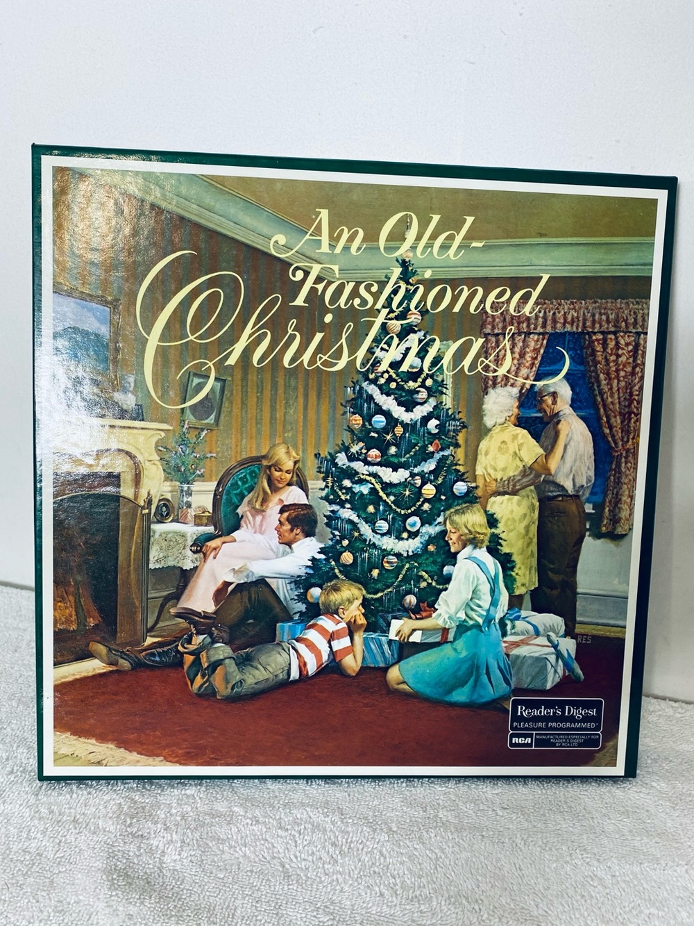 Vintage ‘77 Readers Digest An Old Fashioned Christmas 5 LP Vinyl Record Box Set